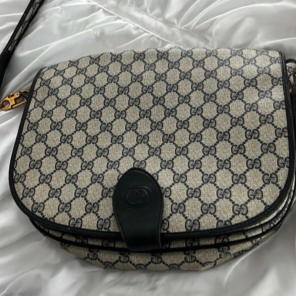 Vintage Gucci crossbody
